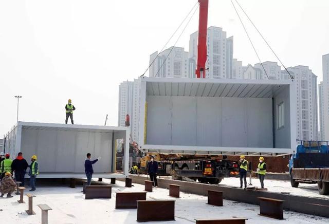 從雷神山、火神山醫(yī)院建設(shè)看未來醫(yī)用住人集裝箱房發(fā)展趨勢